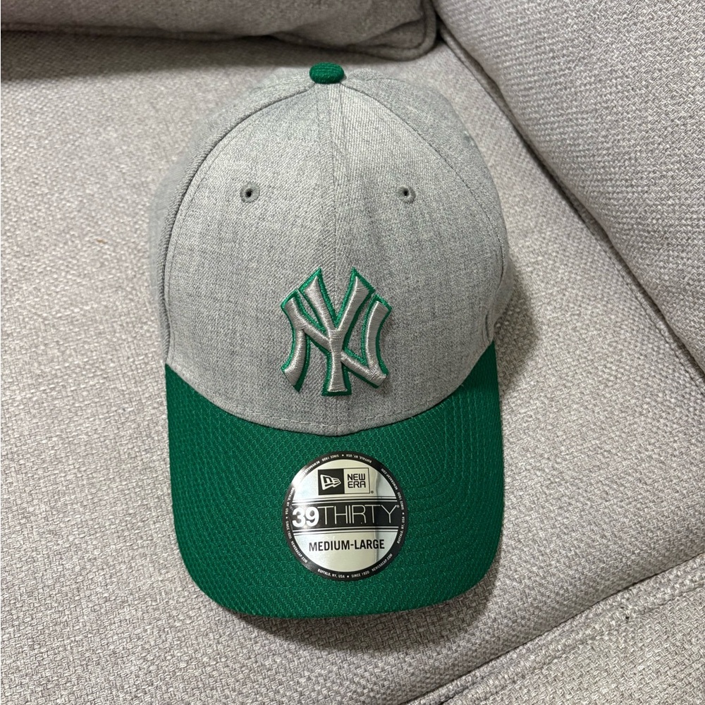 New York Yankees Gray and Green Baseball Cap